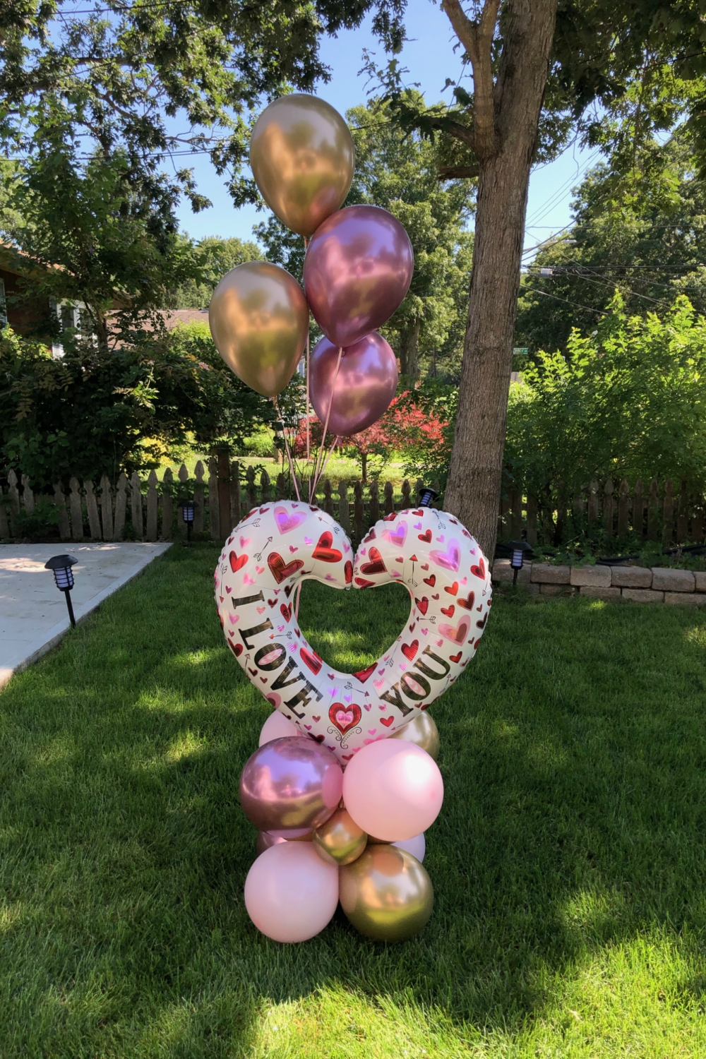 Top Balloon Bouquets  Tulare County, Kern County, Central California
