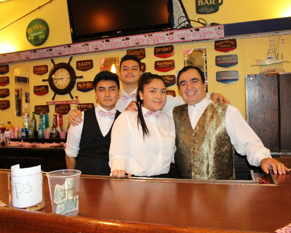 Waitstaff  Tulare County, Kern County, Central California